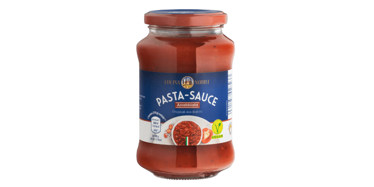 Cucina Nobile Pasta-Sauce Arrabbiata 400 ml im Glas, vor weißem Hintergrund