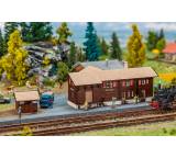 Modelleisenbahnen-Zubehör im Test: Bahnhof Stugl-Stuls mit Toilettenhaus von Faller, Testberichte.de-Note: 1.0 Sehr gut