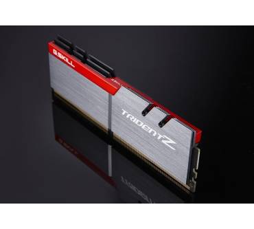 Produktbild G.Skill TridentZ 16GB DDR4-3000 Kit (F4-3000C14D-16GTZ)