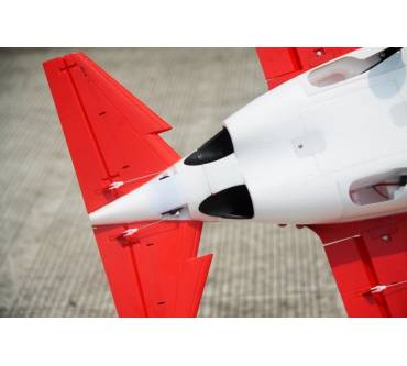 Produktbild ready2fly Freewing Yak-130 70mm 6S PnP