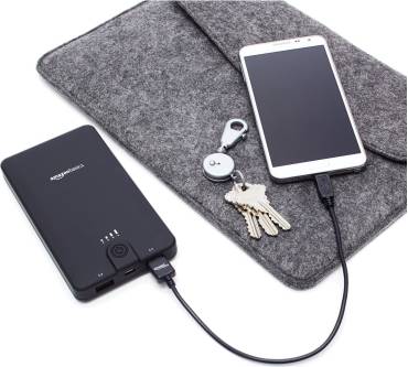 Produktbild AmazonBasics Powerbank (16.100 mAh)