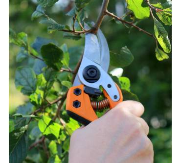 Produktbild Fiskars Profi Bypass PB-8 L