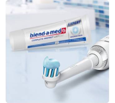 Produktbild Blend-a-med Oral-B Pro Expert Gesundes Weiss