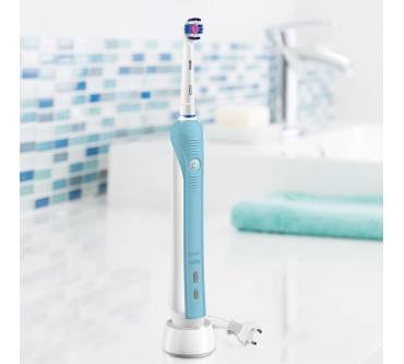 Produktbild Oral-B Professional Care 700 3DWhite