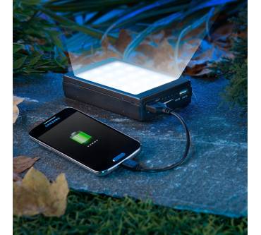 Produktbild Revolt 2in1-Solar-Powerbank mit Campingleuchte (11.000 mAh)