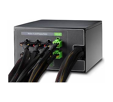 Produktbild Cooler Master Real Power M700