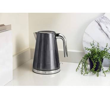 Produktbild Russell Hobbs Geo Steel Wasserkocher