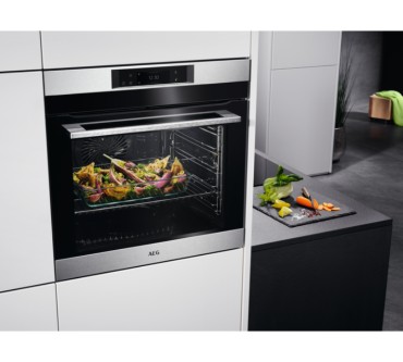 Produktbild AEG Serie 8000 AssistedCooking GB7080P