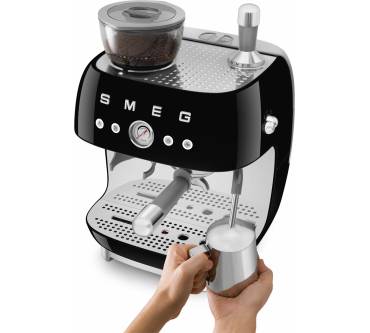 Produktbild Smeg Espressomaschine mit Kaffeemühle (EGF03)