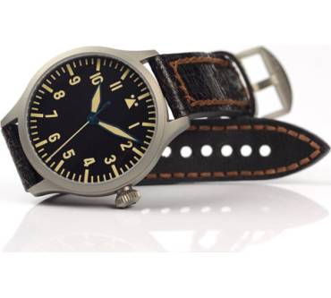 Produktbild Steinhart Watches Nav.B-Uhr Vintage Titan