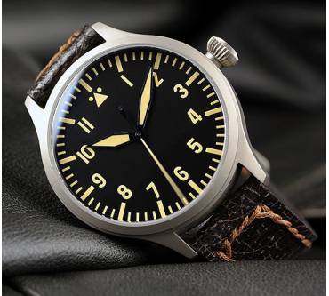 Produktbild Steinhart Watches Nav.B-Uhr Vintage Titan