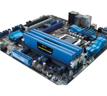 Produktbild Corsair Vengeance 16GB DDR3-1600 Kit (CML16GX3M4A1600C9B)