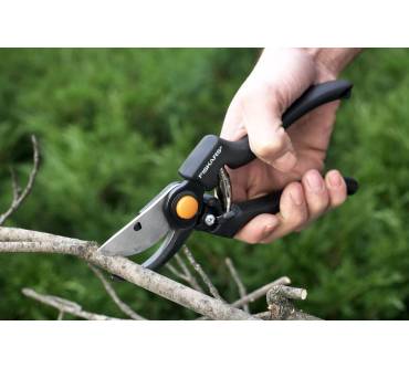 Produktbild Fiskars Gartenschere Pro